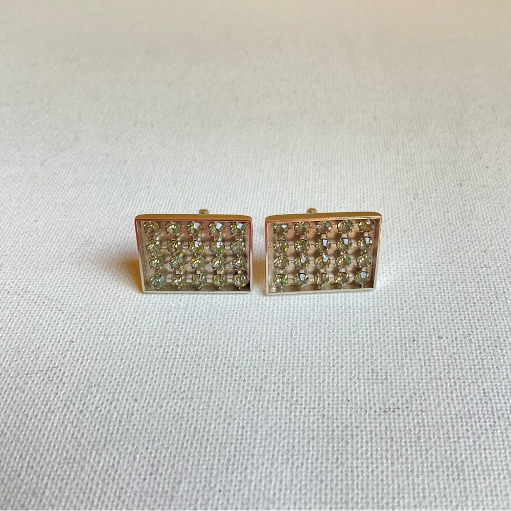 SWANK gray rhinestone cuff links in rectangular silvertone metal setting signed